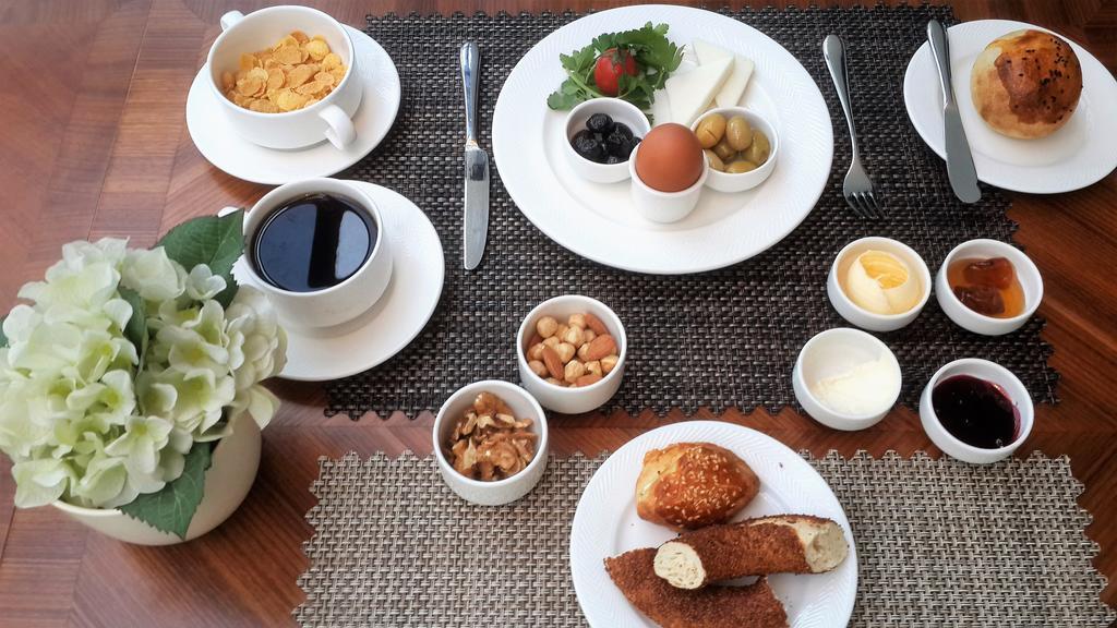Warwick Ankara Hotel Buitenkant foto